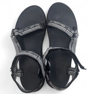 Teva Black and White Striped Women's Sandals US 10